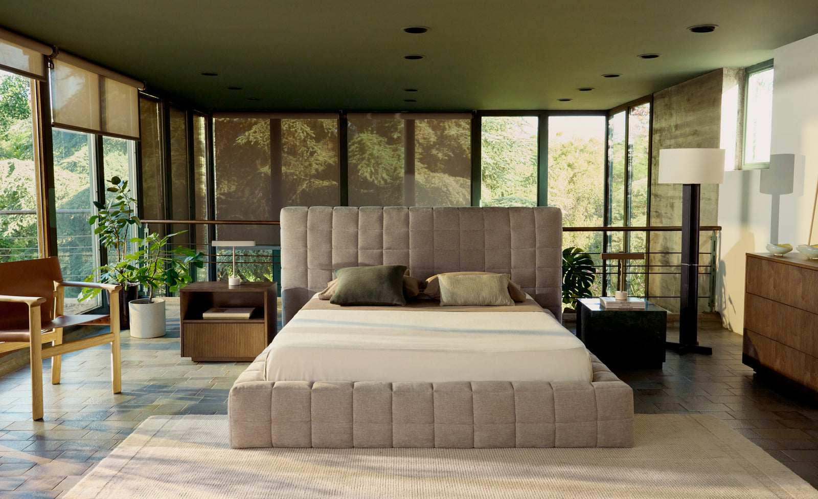 Luiana bed in beige chenille with removable covers for 180 x 200 cm mattress