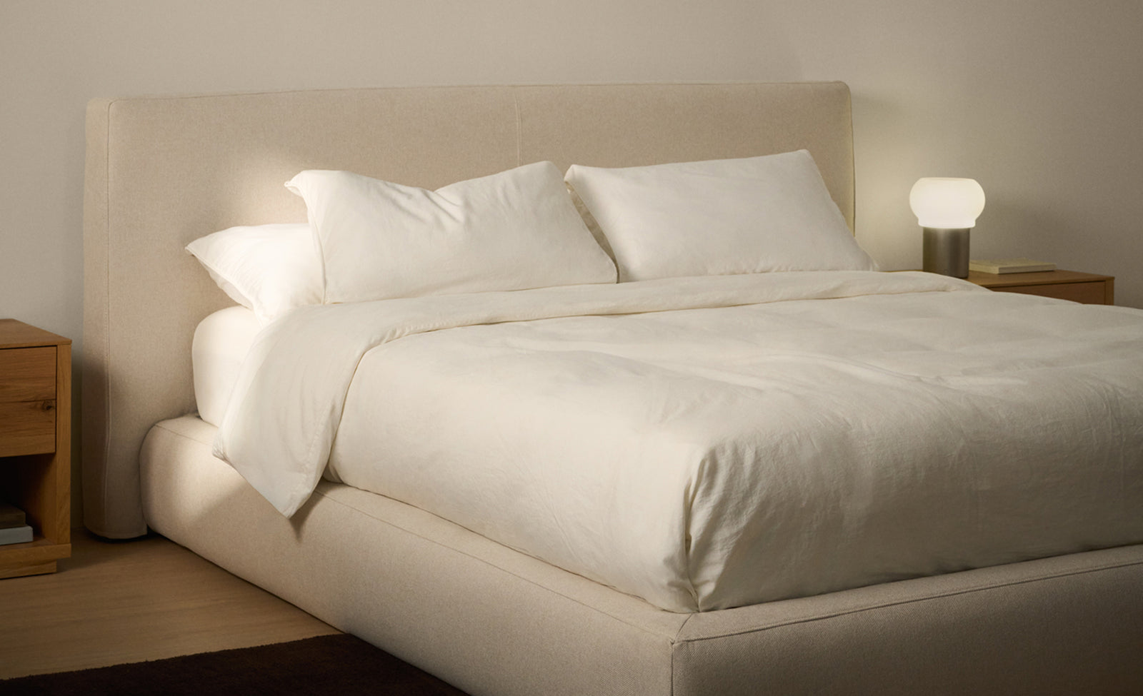 Ecru Blok bed with removable covers for 180 x 200 cm mattress FSC Mix Credit